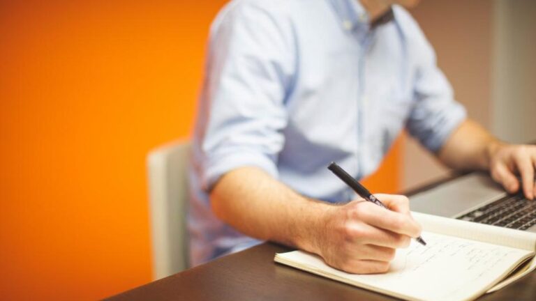 Traçabilité de la maintenance hôtelière : pourquoi, quoi documenter et comment se protéger